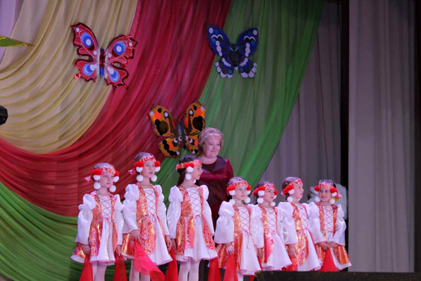 v-chelyabinskoj-oblasti-proshel-festival-detskogo-tvorchestva-zolotoe-yabloko