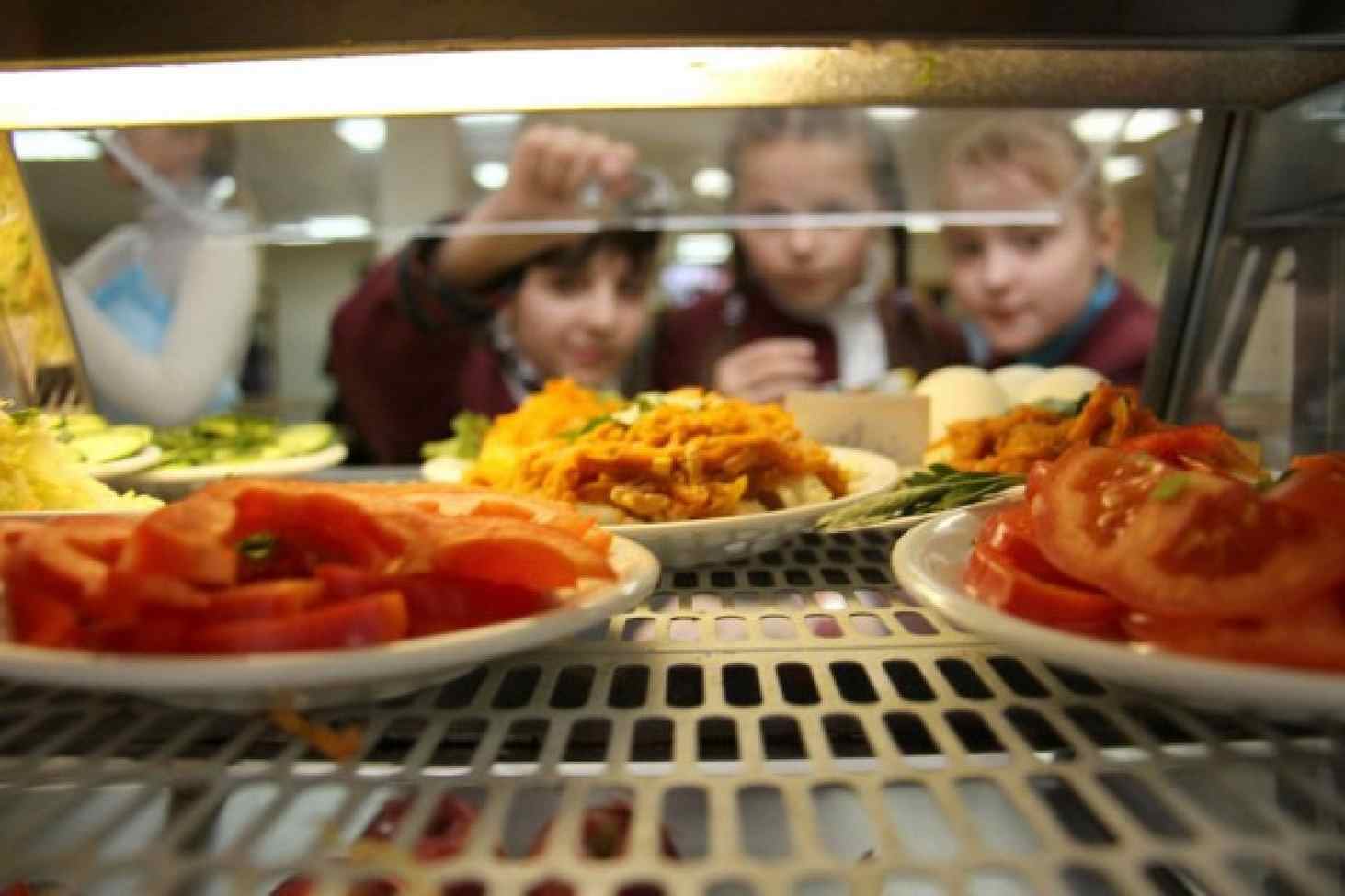 Родители школьников оценили качество горячего питания в школах